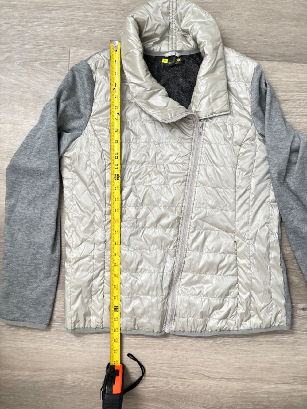 NWT Womens Xersion Pearlized Gray Athleisure Puffer Vest Lightweight Jacket XL - Picture 8 of 13